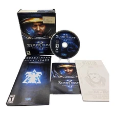 StarCraft 2 Wings of Liberty PC Game Complete with Manual Blizzard 2010