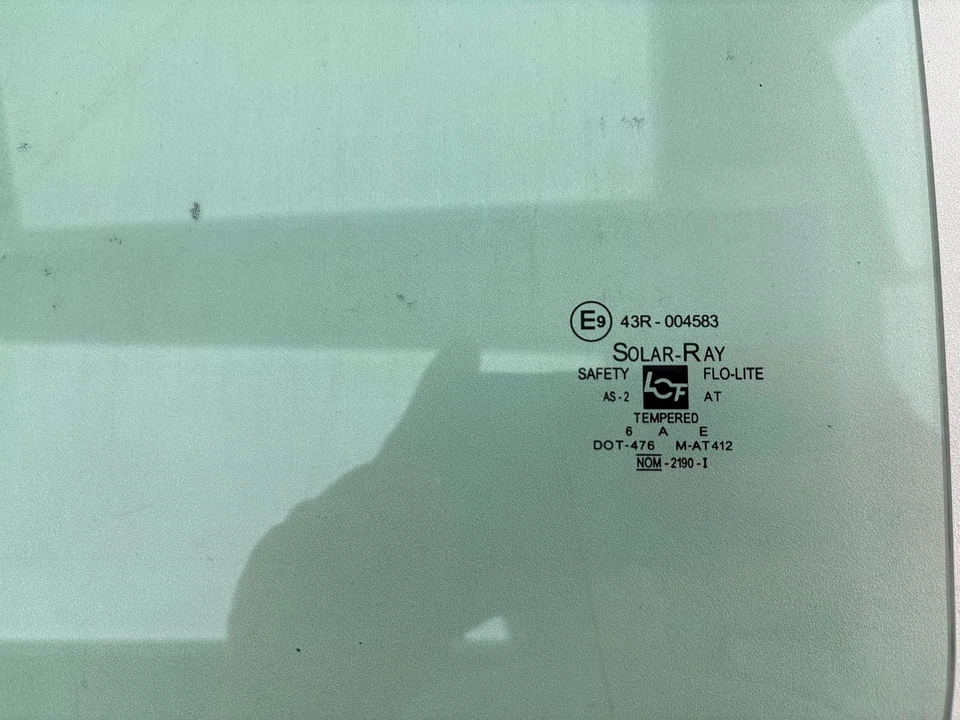 Chevrolet Silverado 1500 1999-2007 puerta delantera ventana vidrio OEM Foto 4 de 4