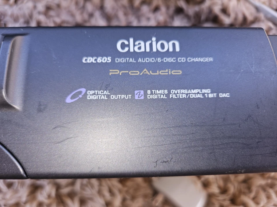 Cambiador de CD de audio digital Clarion CDC605/6 discos. Audio profesional SIN PROBAR Foto 4 de 4