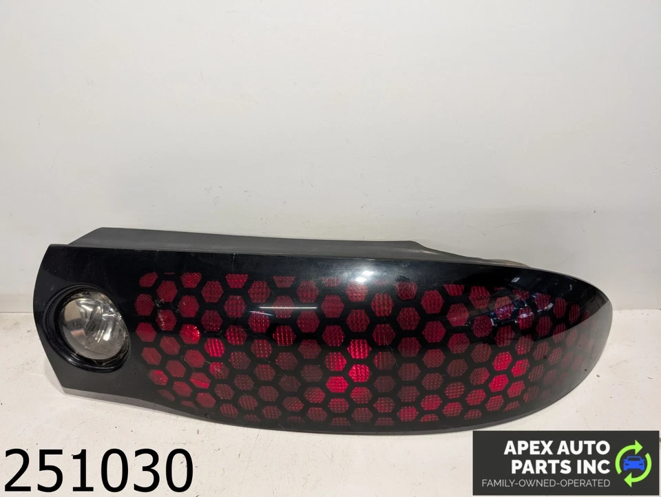 OEM 2000 Pontiac Firebird 3.8L Passenger Right RH Taillight Tail Light Lamp — 第 4/4 张图片