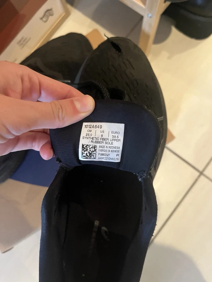 ASICs Gel Kayano 27 Women’s Black US 8 - image 3 of 4