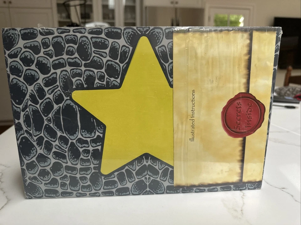 Melissa & Doug Deluxe Magic Set ~ Wooden Storage Box & Illusions ~ NEW SEALED - Image 2 of 4