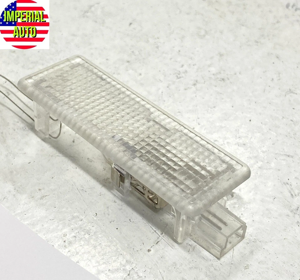 Lâmpada de cortesia interna esquerda ou direita 2012-19 BMW M6 640 650 fabricante de equipamento original - Imagem 2 de 4