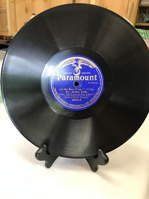 Paramount Record 10'' The Love Nest , Let The Rest Of The World Go 20020-A Dancin