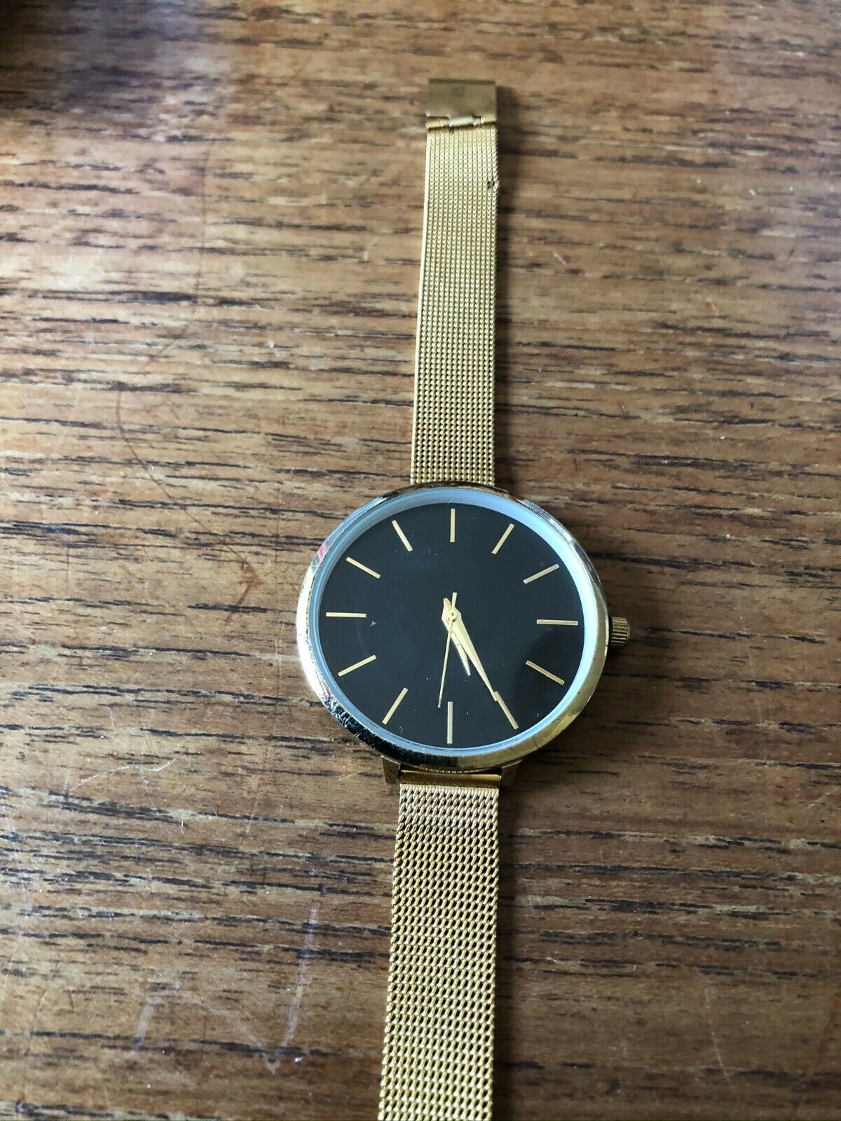 Ladies H&M Gold Coloured Black Faced SS Watch with Mesh Straps W855/7