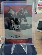 2022 Panini Chronicles Paramount Signatures Purple Auto Trey Hendrickson /25