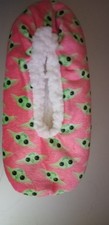  Yoda  Grogu  Slippers  Star Wars Mandalorian  Women Size 7-9.5  NWOT 