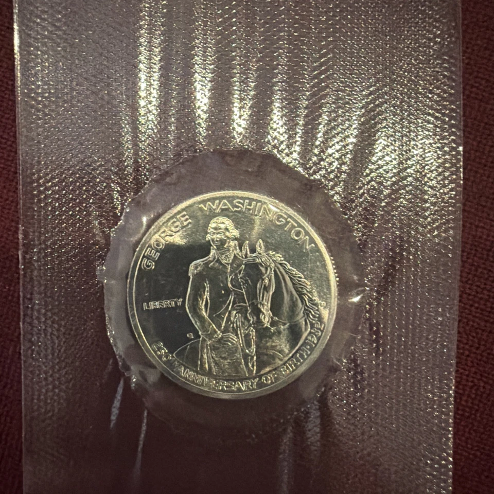 Uncirculated 1732-1982- George Washington Silver Commemorative Half Dollar Coin - Image 2 of 4