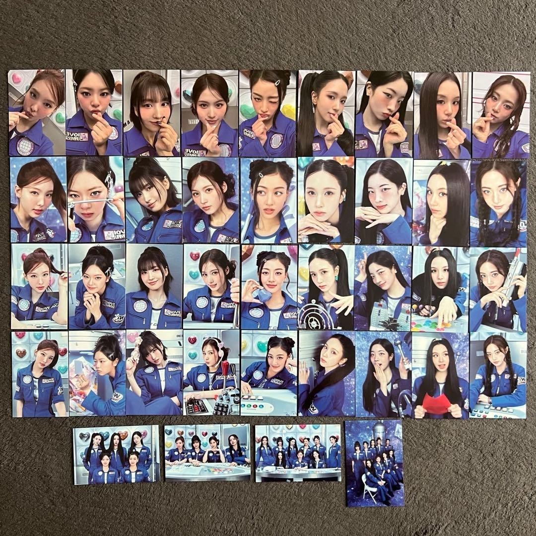 2025 TWICE FANMEETING 10VE UNIVERSE POP-UP STORE TRADING CARD