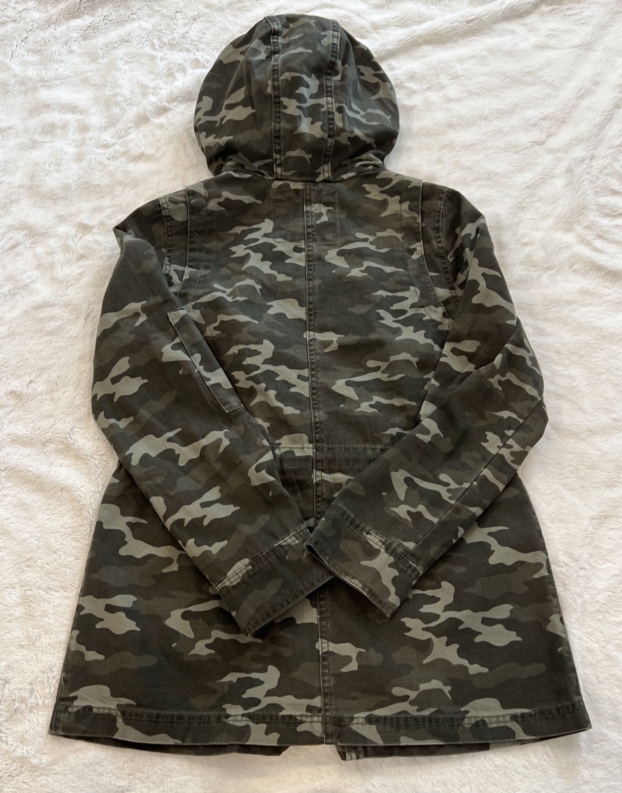 Universal Thread Women's Camo Jacket Small - image 2