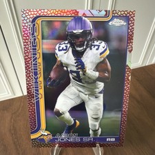 Topps Chrome 2025 Aaron Jones Sr. Football Leather Parallel #201