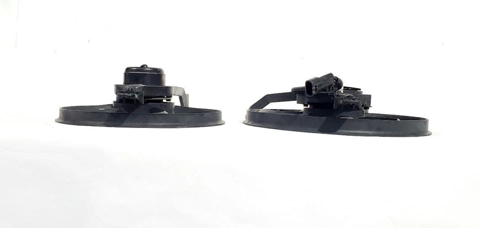 1993 Cadillac Allante OEM Pair Of Radiator Fans  - Image 4 of 4