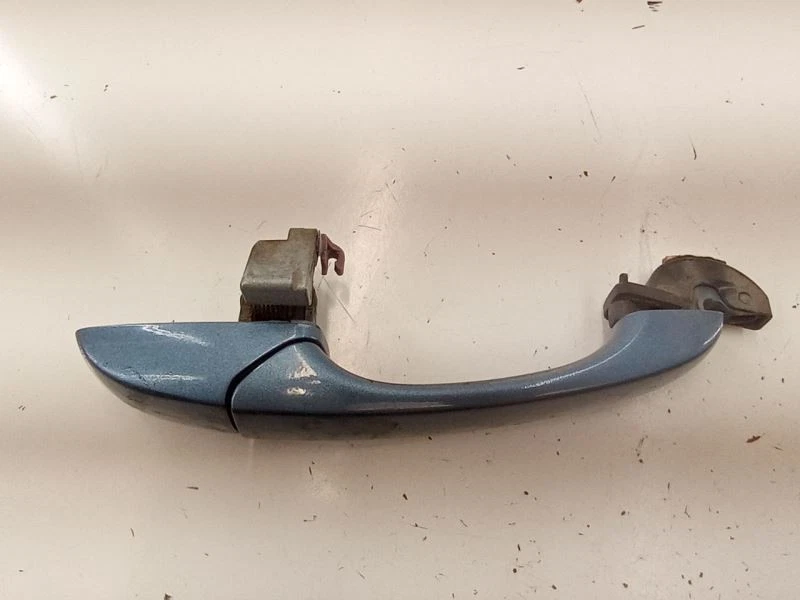 Manija de puerta delantera derecha para pasajero Chrysler Town and Country 2011-2016 OEM Foto 2 de 4