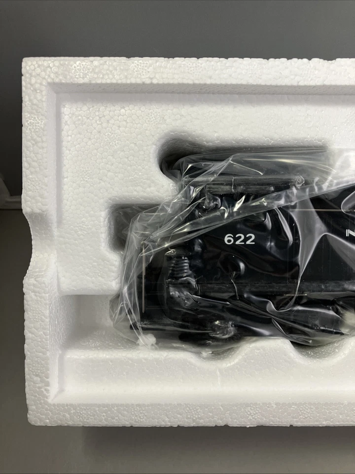 Lionel Train 6-18959 New York Central NW2 Diesel Switching Locomotive New In Box - Image 2 of 4