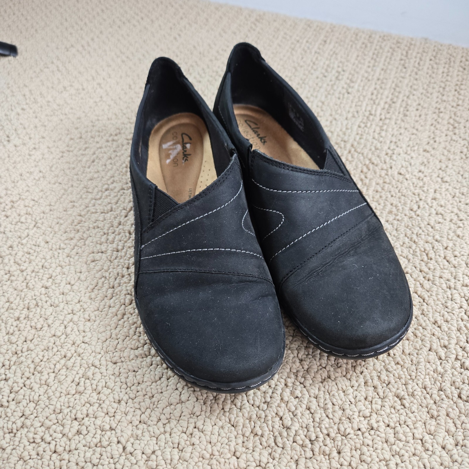 Clarks Collection Women's Size 8 Suede Black Slip On Shoes