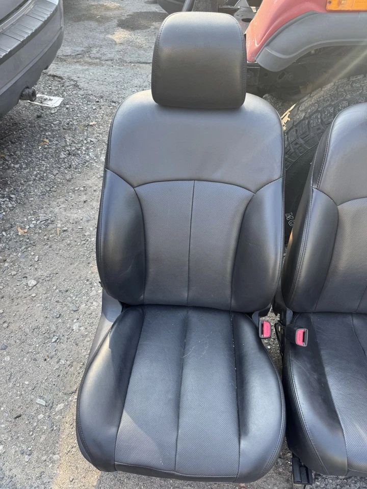 Subaru Outback Legacy 2013-2014 asientos delanteros izquierdo y derecho cuero eléctrico Foto 2 de 4