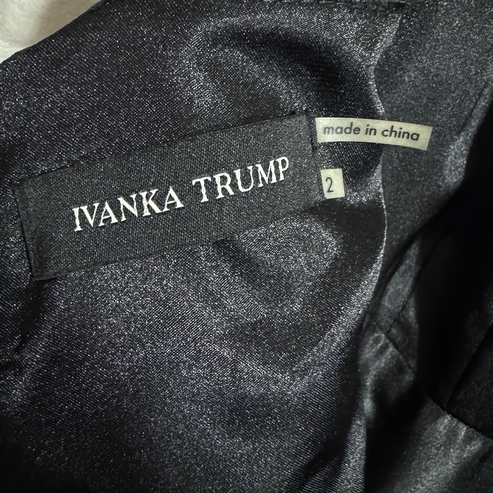 Ivanka Trump Black Floral Rose Jacquard Fit & Flare Midi Dress Size 2 Pleated