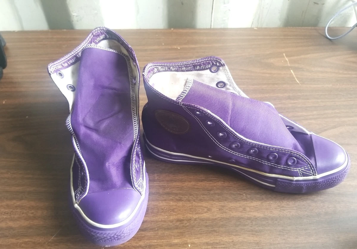 Converse purple deals sneakers