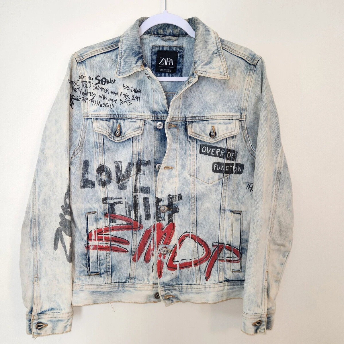Women s Zara Graphic Print Stone Wash Denim Jacket Blue US Size Med. Rare