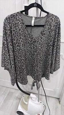Primi Gray Leopard Poncho Sweater Cape 2XL NWOT
