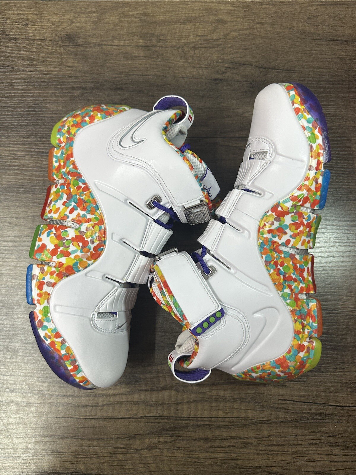 Nike Zoom Lebron IV “Fruity Pebbles” DQ9310-100 Mens Size 9