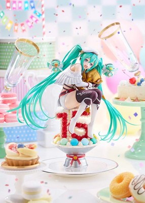Good Smile Racing Racing Miku: 2023 - 15th Anniversary Ver. 1/6 Scale Figure