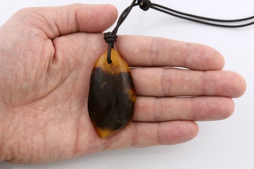 DEBRIS Inclusion Antique BALTIC AMBER Adjustable Leather Pendant 17.7g 200909-5 - Picture 3 of 4