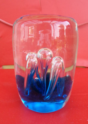 PAPERWEIGHT BRIEFBESCHWERER GLAS  9 cm hoch