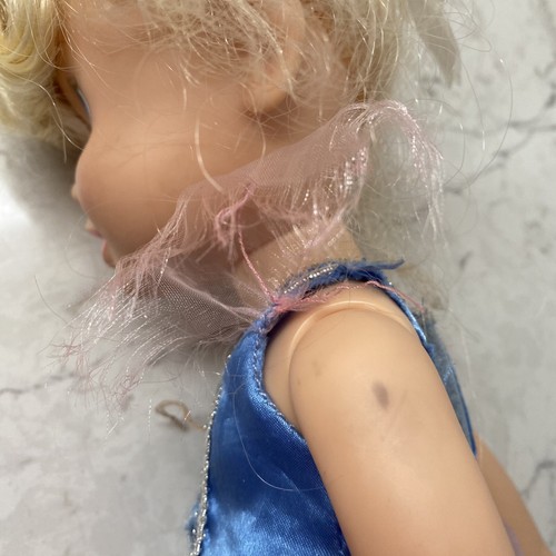 Muñeca Disney Cenicienta 15" Vestido Azul Ojos - Imagen 6 de 11