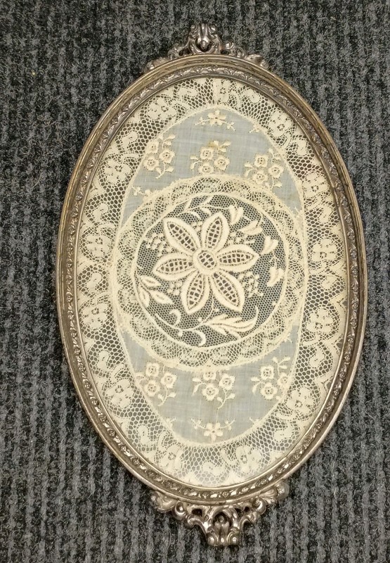 Antique Apollo Silver Co 8 Gilded Vanity Tray 2697 w/Normandy Lace Insert 