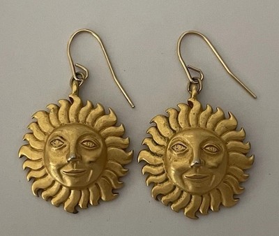 Vintage Signed Napier Sun Smiling Face Dangle Drop Pierced Earrings Gold Tone