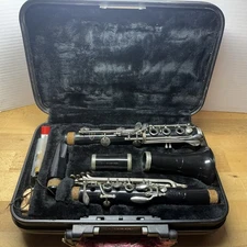 Vito-Reso-Tone  Clarinet with Hard Case