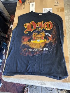 Vintage original 1980s Dio The Last in Line Concert Tour T Shirt No Sleeve 1984