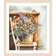 Kit de punto de cruz Lanarte "Hogar y Jardín: Arte Floral Vintage", 30 x 37 cm