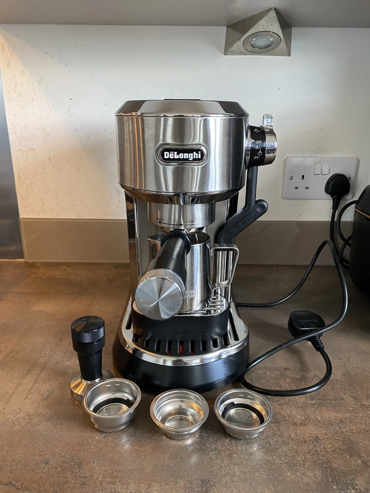 De'Longhi EC950.M Dedica Maestro Espresso Coffee Machine 15 bar Stainless Steel