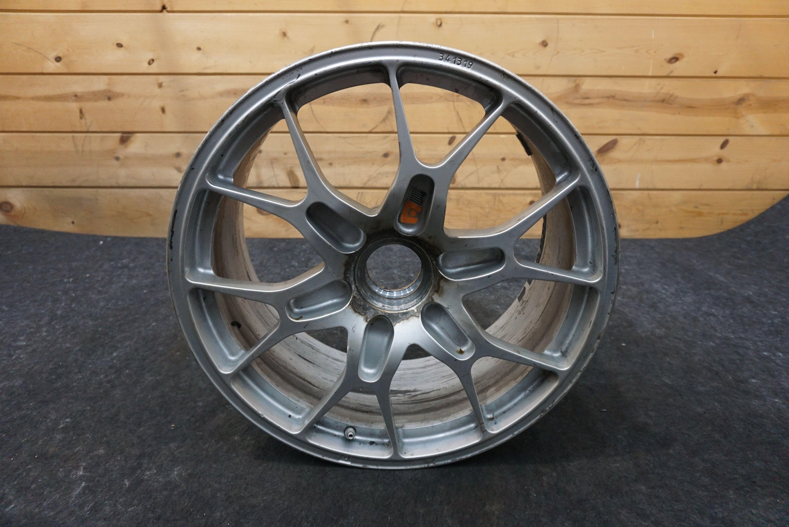 Front Right 19x9.5 Center Lock Racing Wheel Rim 341319 Ferrari 488 Challenge 18