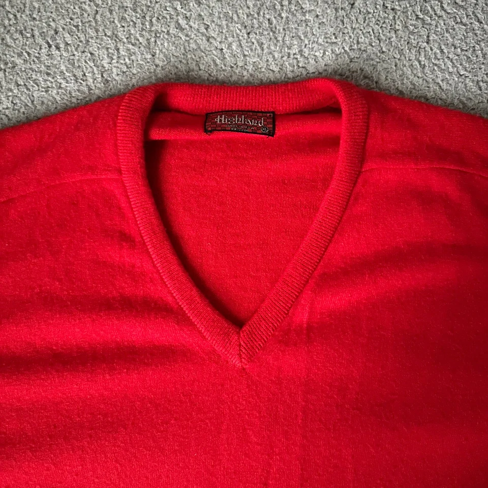 Suéter Highland Vintage Adulto Extra Grande XL Rojo Tejido Años 70 Cuello en V Para Hombre 1A Foto 3 de 4