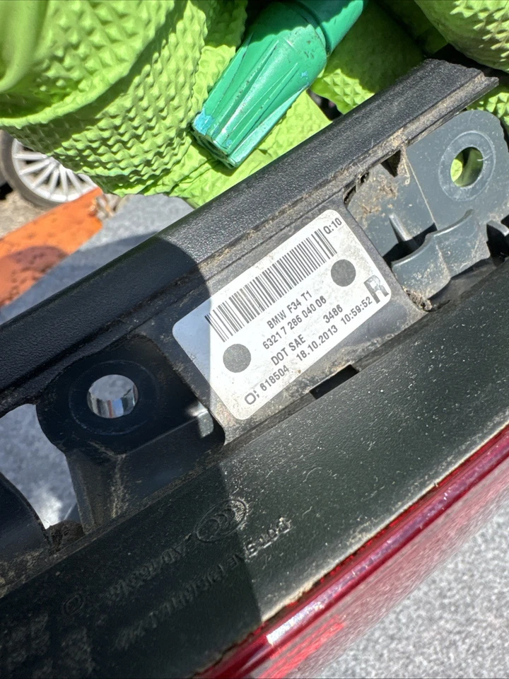 Luz trasera exterior lado derecho conductor BMW F34 328I GT xDrive 14-16 OEM Foto 3 de 4