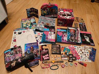 Monster High Sammlung/Konvolut - Malbuch Sketch Portfolio, Sticker, Box, Börse