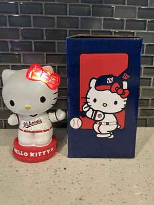Hello Kitty Bobblehead ナショナルズ ❤️2025 WASHINGTON NATIONALS HELLO ❤️KITTY BOBBLE-ARM 4/8 SGA