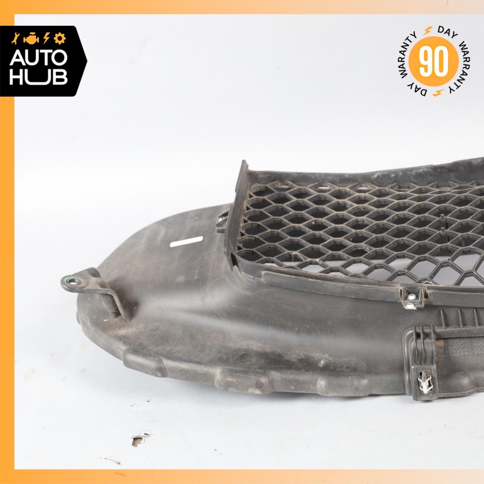 18-22 Maserati Quattroporte M156 S Front Bumper Air Duct 670036546 OEM 12k