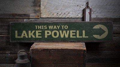 Lake This Way Sign, Lake Arrow Sign -Distressed Wooden Sign