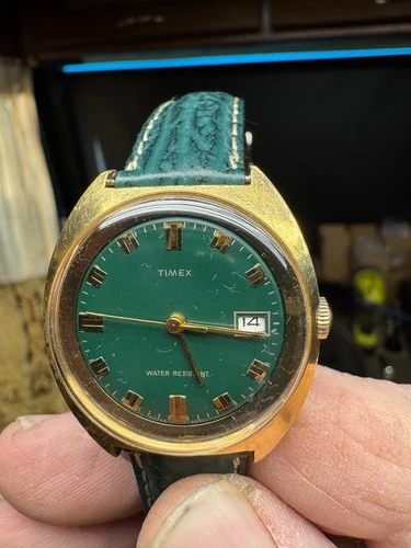 Timex Vintage 1971 Marlin 34MM Wind Up Green Dial DATE WINDOW BROKEN Runs Good