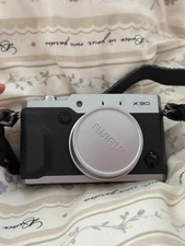 Fujifilm FinePix X30 12.0MP 4x Optical Zoom Compact Digital Camera English