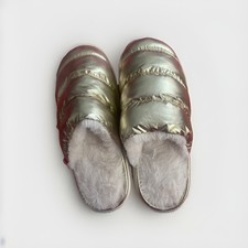 Stars Above Slippers Womens Size7-8Merritt Slip On Slide Gold Round Toe Faux Fur