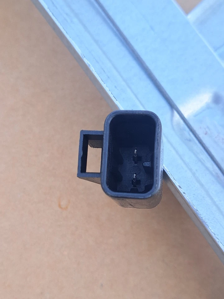 2005 - 2010 Chevrolet Cobalt Pontiac G5 Rear Right Power Window Regulator +Motor - Image 3 of 4