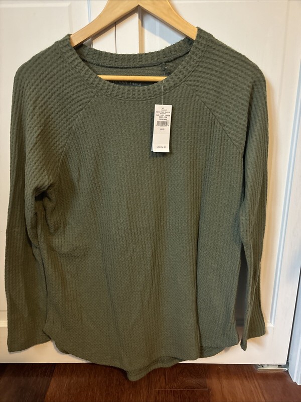 American Eagle Soft And Sexy Green Shirt - Size S  NWT