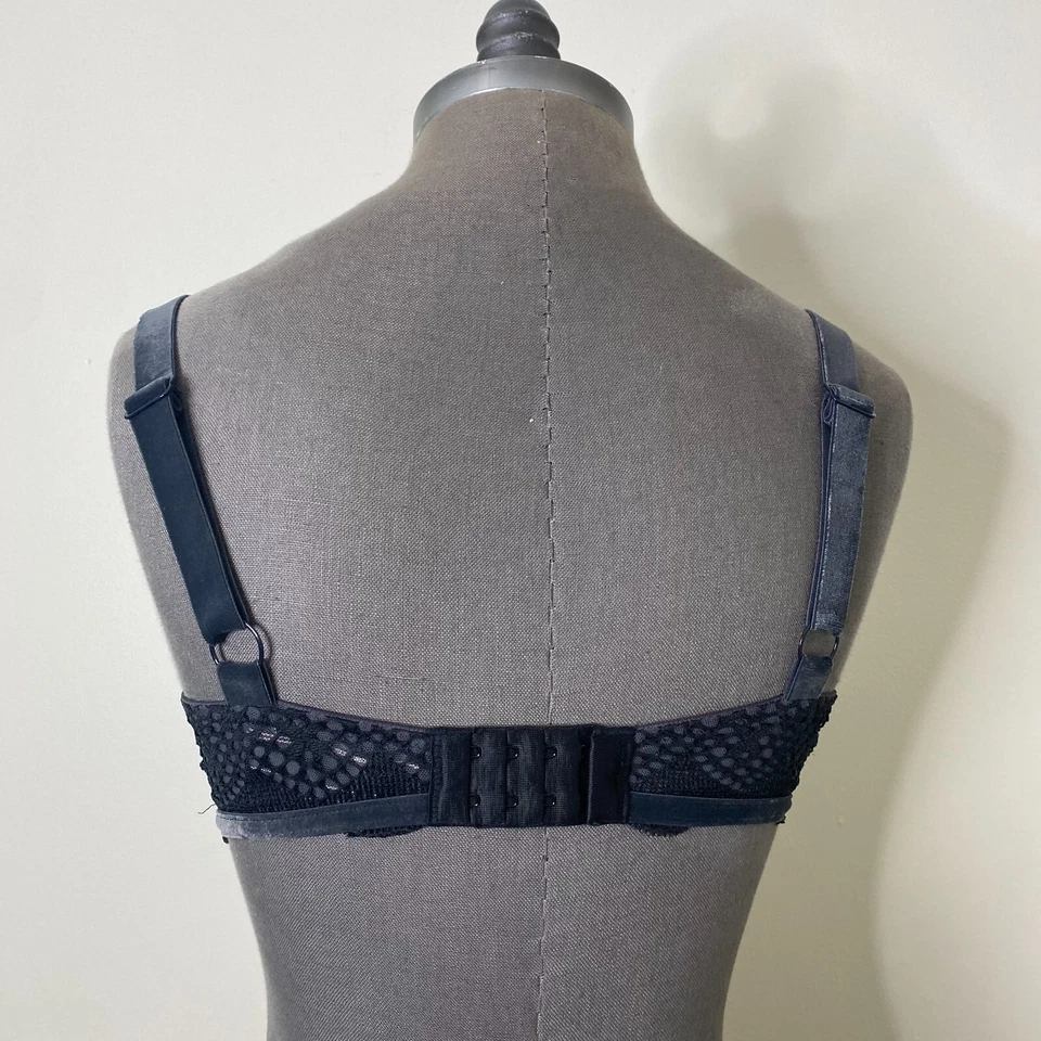 Sujetador de encaje Victorias Secret 34 D negro sin relleno con aros correas ajustables Foto 3 de 4