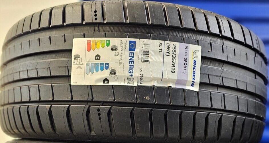 1X NEW MICHELIN PILOT SPORT 5 255/35 ZR19 XL 96Y UHP 255 35 19