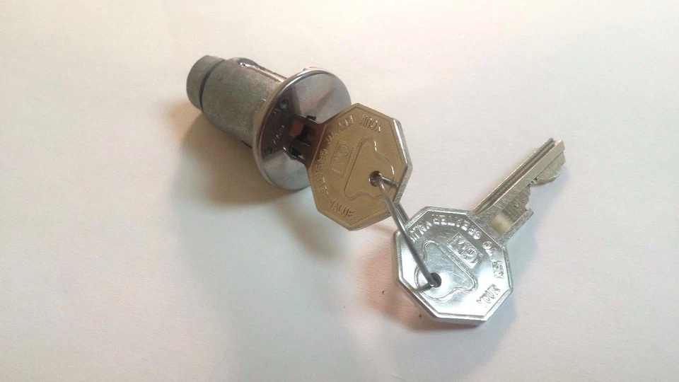 Juego de 65 cilindros de bloqueo Chevy El Camino 1965 puerta de encendido guantera llaves Chevrolet Foto 2 de 4